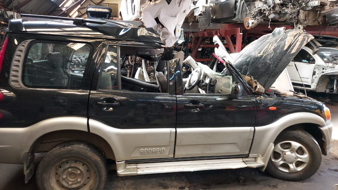 CAJA DE CAMBIOS Mahindra SCORPIO 2014  USADA  EN DESARME
